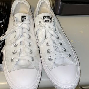 White Women’s converse shoes